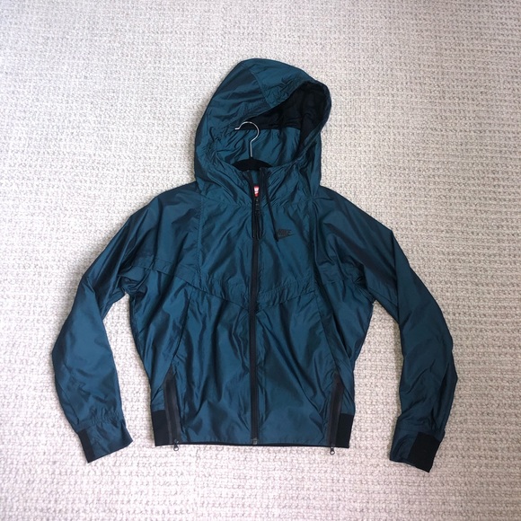 Nike Jackets & Blazers - NIKE JACKET